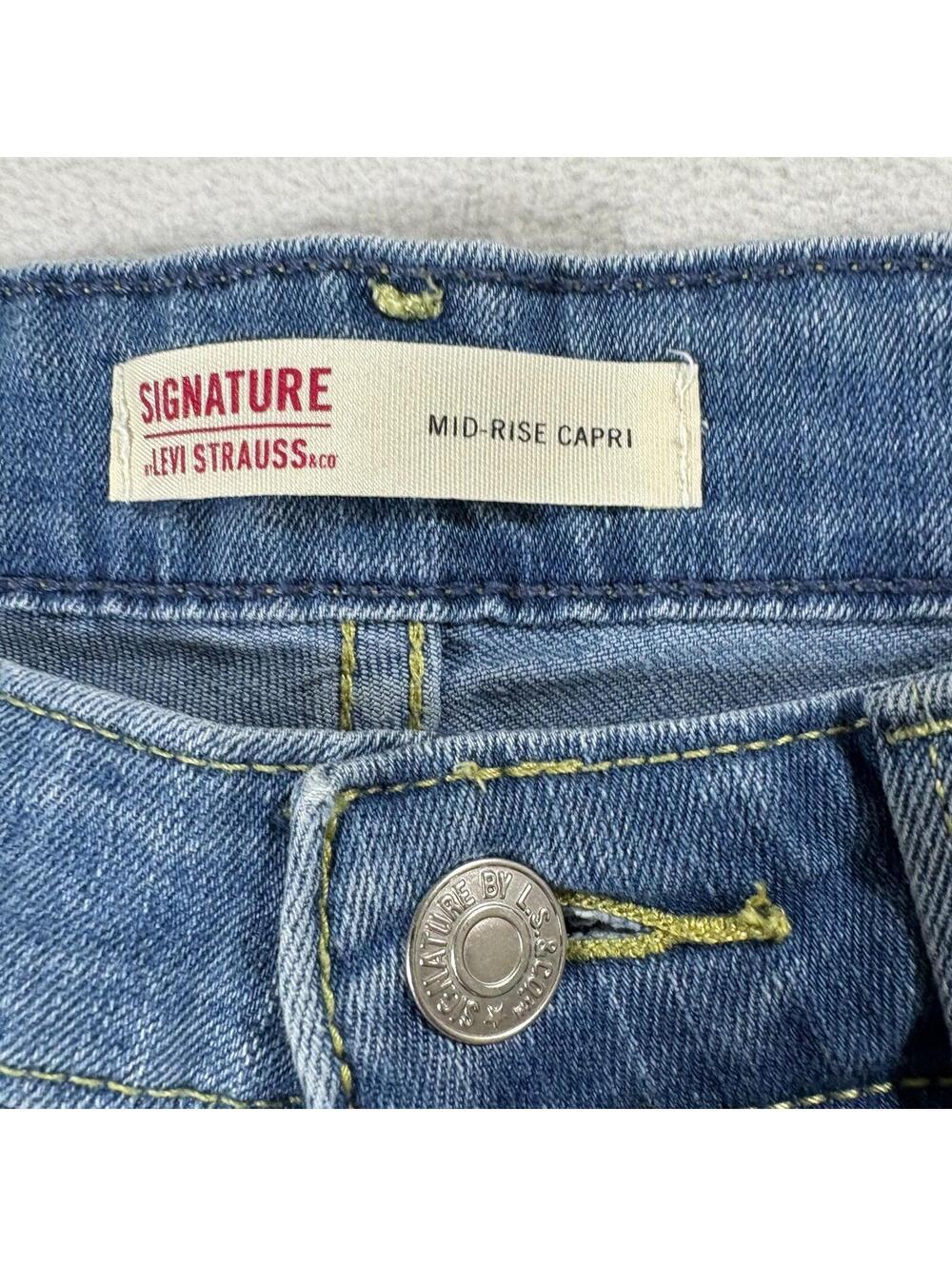 Mid Rise Capri Jeans Womens Levi Strauss Tag 6 Fit Like 30X22 Blue Stretch Denim - Picture 4 of 10